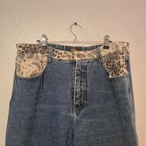 Route 66 High Rise Blue Jeans with Animal Print Detail